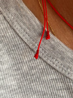 Red string kabbalah necklace, sterling silver — Koï Design handmade necklace, photo 4