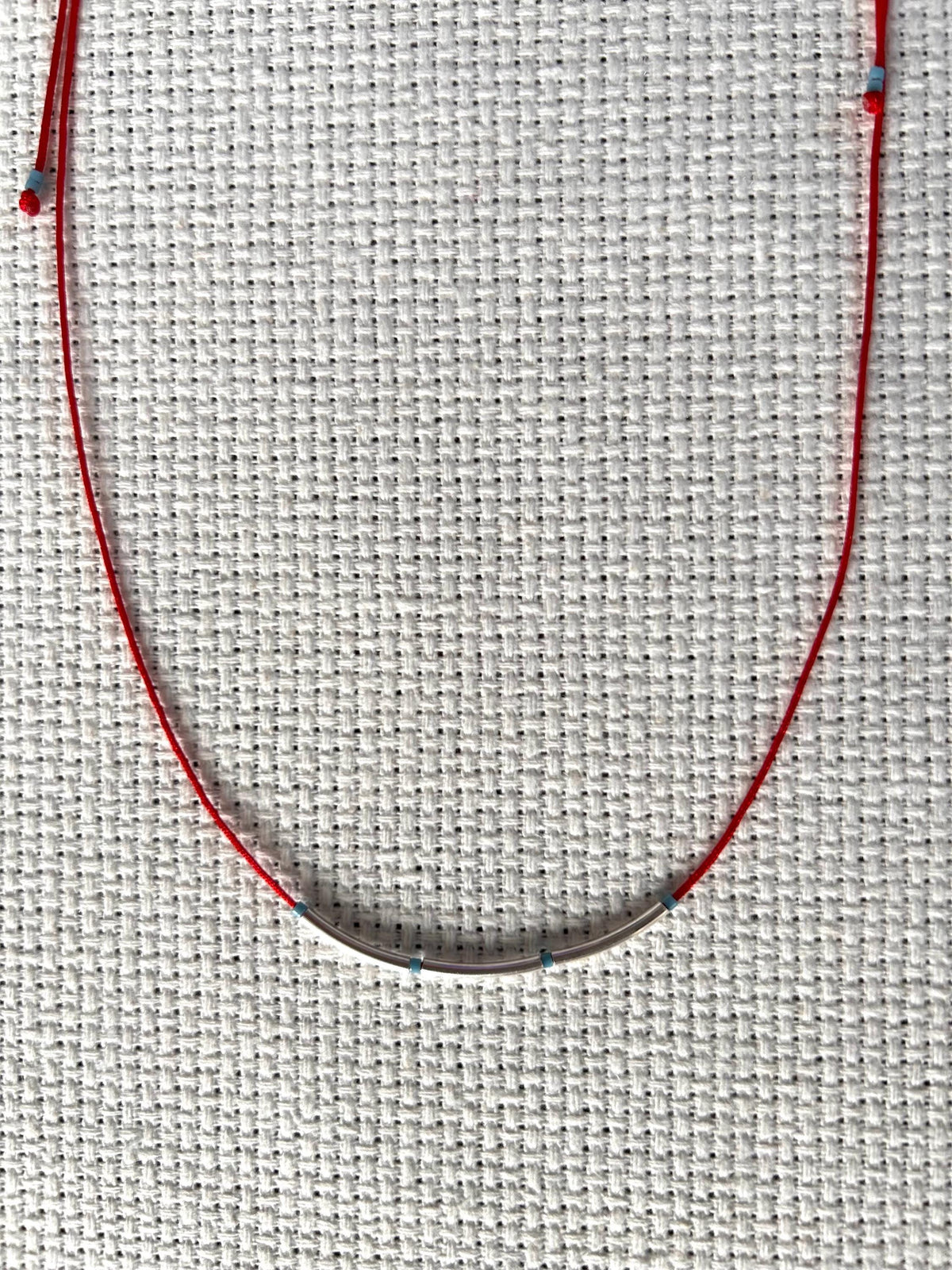 Red string sterling silver kabbalah necklace — Koï Design handmade necklace, photo 1