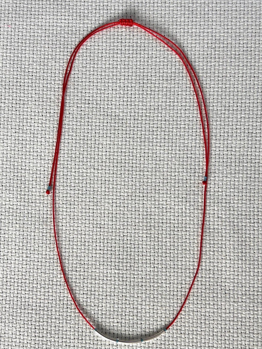 Red string sterling silver kabbalah necklace — Koï Design handmade necklace, photo 2