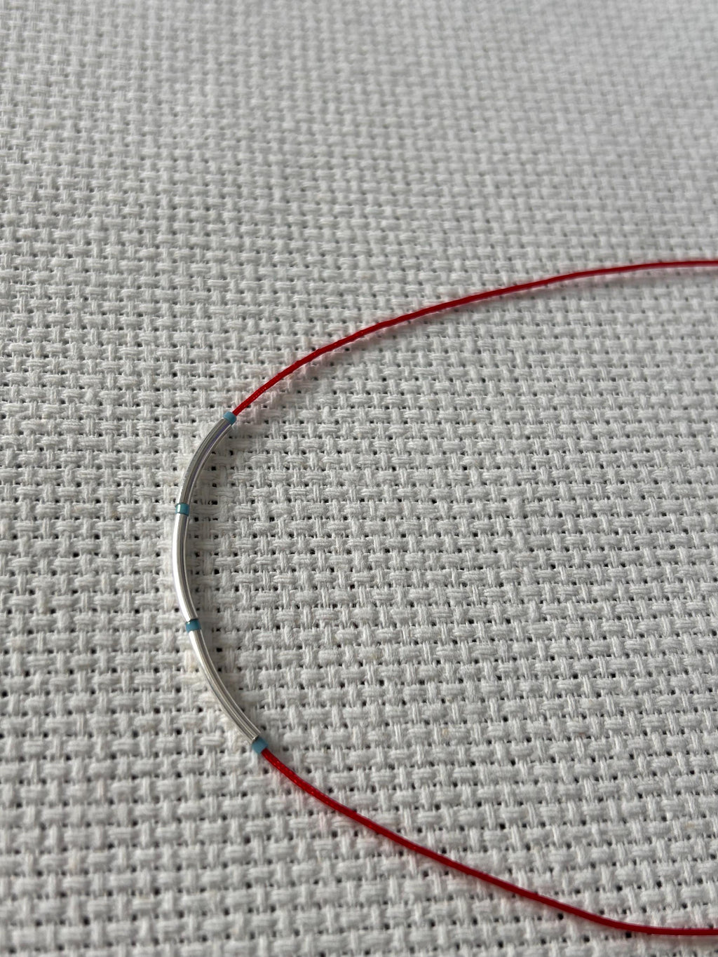 Red string sterling silver kabbalah necklace — Koï Design handmade necklace, photo 7