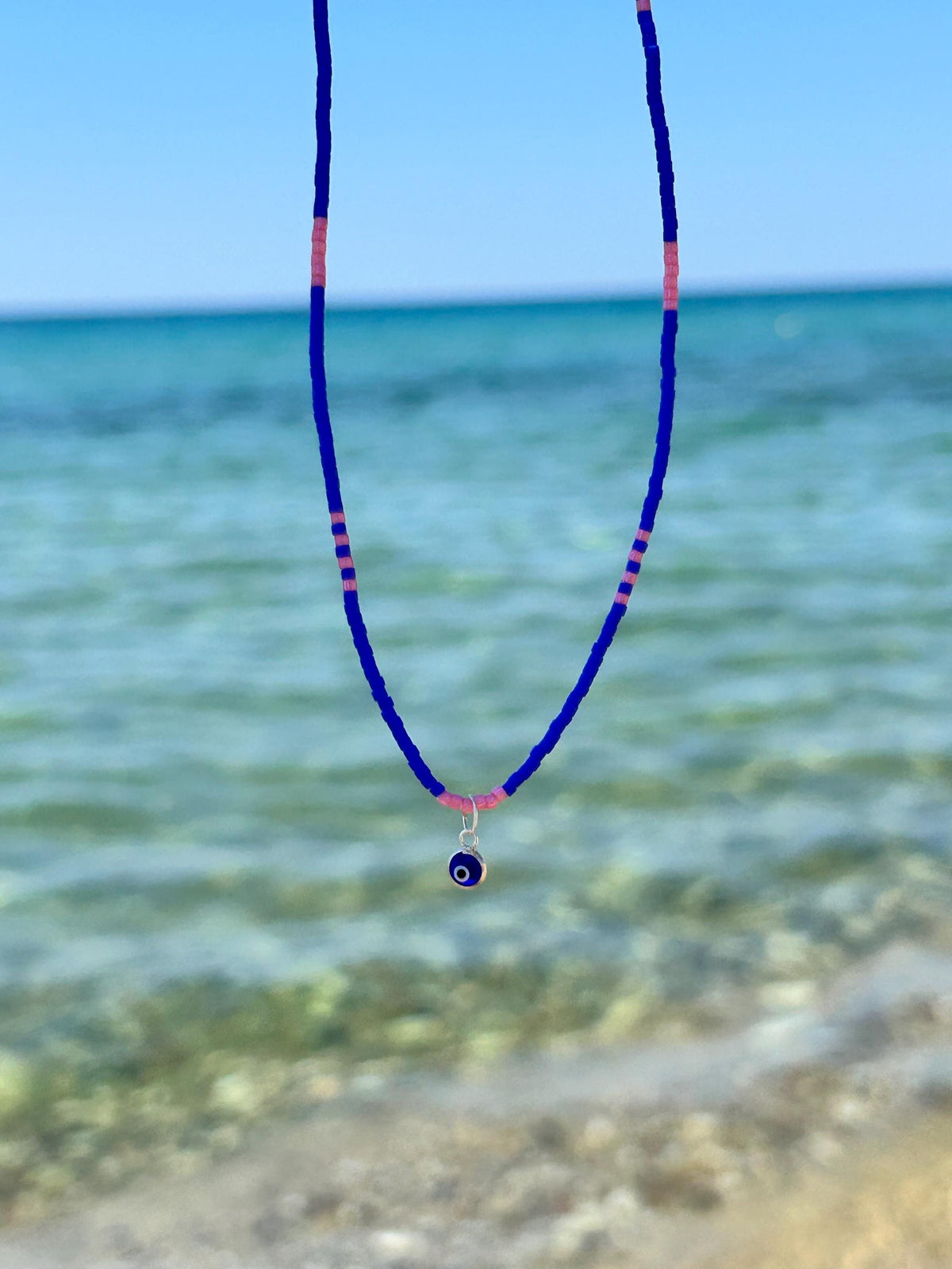 Blue and pink Miyuki necklace with a silver evil eye — Koï Design handmade necklace, photo 3