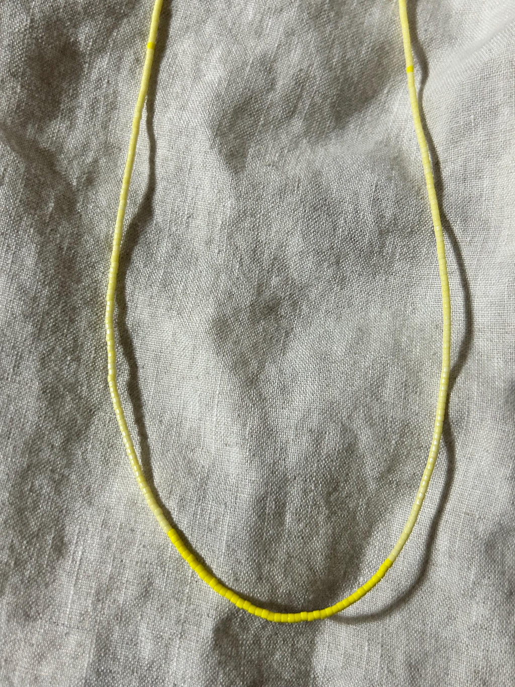 Butter yellow Miyuki necklace — Koï Design handmade necklace, photo 8