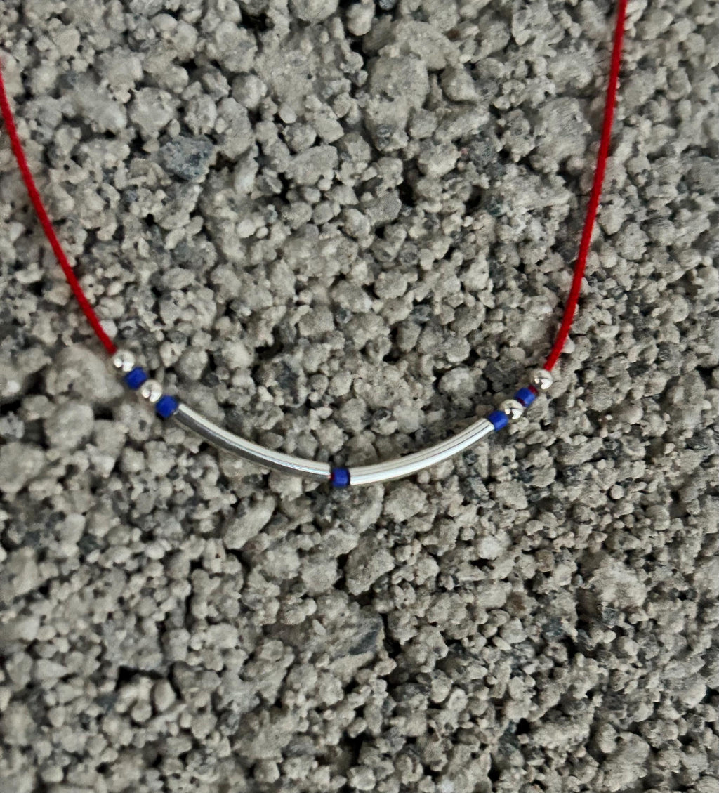 Red string necklace with silver tubes and blue Miyuki — Koï Design handmade necklace, photo 1