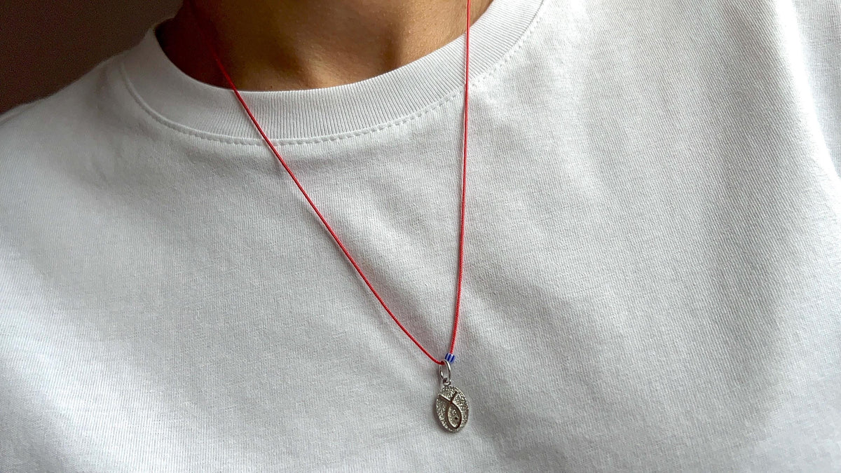 Silver fish on a red string — Koï Design handmade necklace, photo 3